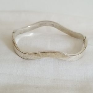 Sterling Silver Mexico 925 Wavy Hinge Bangle
